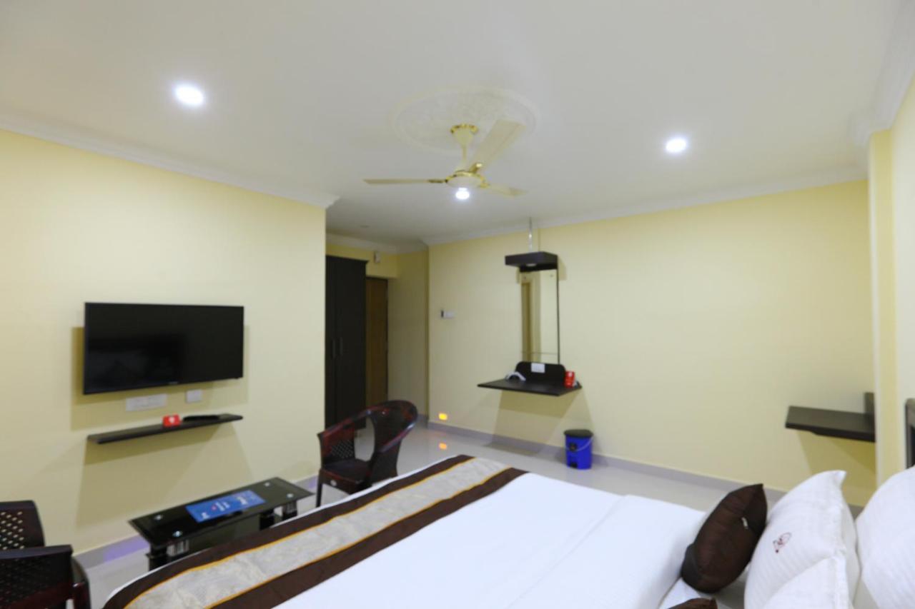 Saibala Transit Hotel เชนไน ภายนอก รูปภาพ